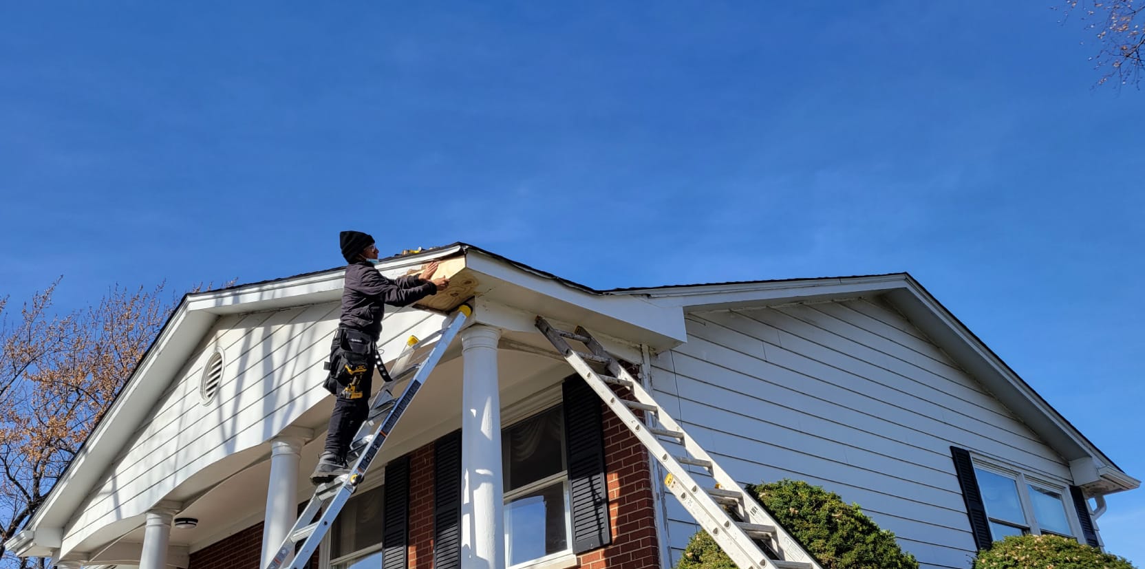 who repair soffit and Fascia - GUTTERS BERWYN ILLINOIS - SOFFIT AND FASCIA SERVICE